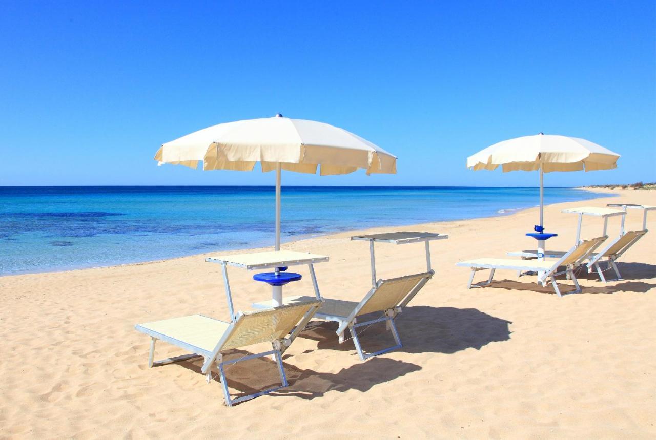 Hotel Beach Salento Марина-ди-Песколузе Экстерьер фото